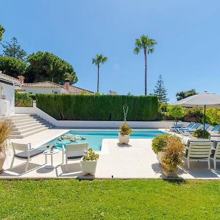 빌라 Modern With Heated Pool & Bbq Next To The 마르베야