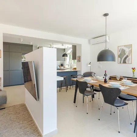 빌라 Modern With Heated Pool & Bbq Next To The