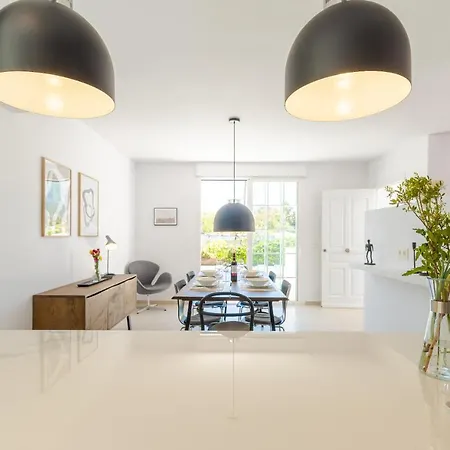 빌라 Modern With Heated Pool & Bbq Next To The